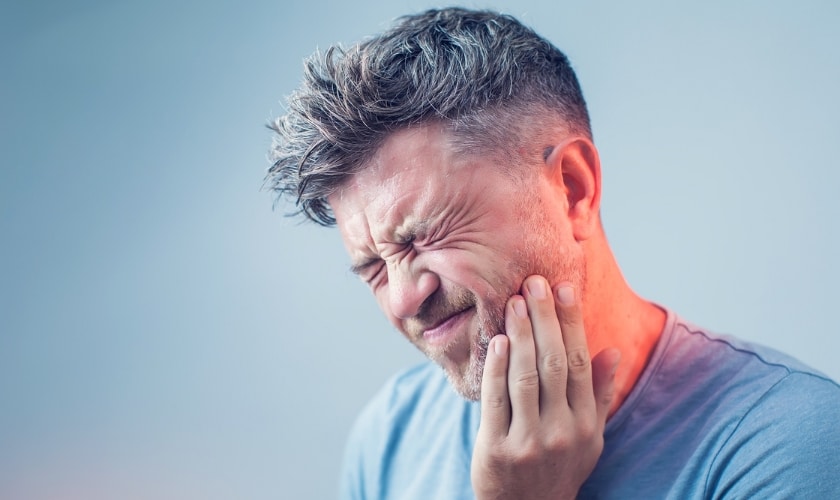 Do not Panic! Emergency Care Saves Your Smile